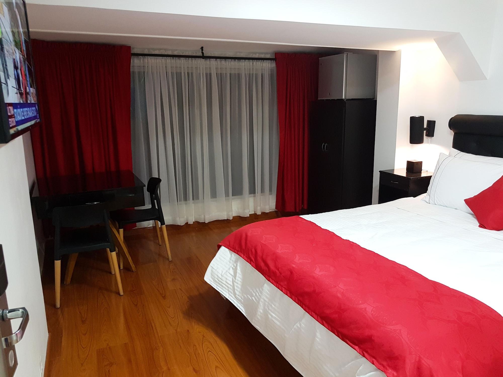 Hotel Veler Restaurante เมเดยิน ภายนอก รูปภาพ