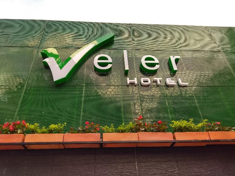 Hotel Veler Restaurante เมเดยิน ภายนอก รูปภาพ