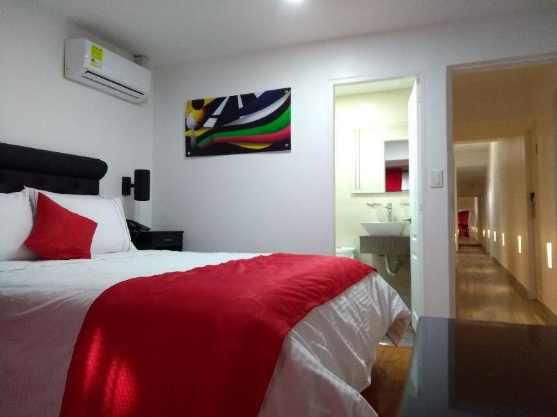 Hotel Veler Restaurante เมเดยิน ภายนอก รูปภาพ