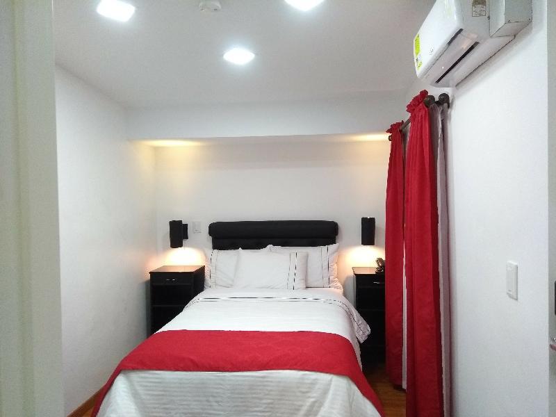 Hotel Veler Restaurante เมเดยิน ภายนอก รูปภาพ